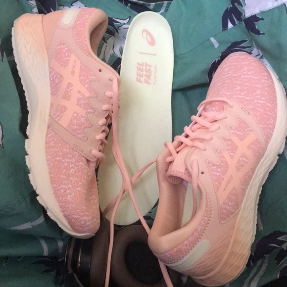 🏃🏽♀️💨 Asics Roadhawk Feel Fast 2 mx Baked Pink White FlyteFoam Women's 9.5 - Picture 2 of 2